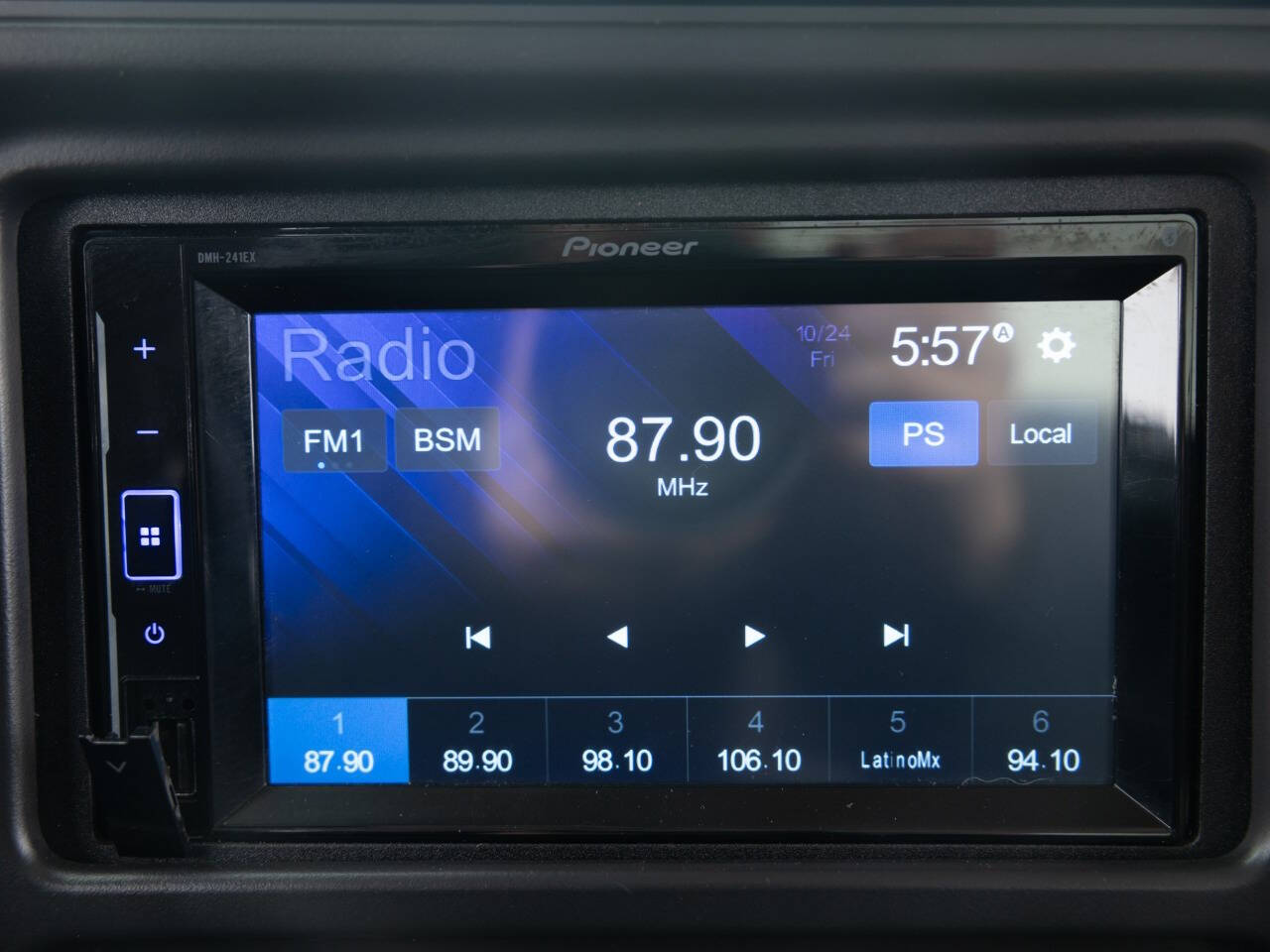 Used Car 2006 Chevrolet Silverado 2500hd  Work Truck 4dr Crew Cab Lb For Sale Under $30,000 In Coal City, Illinois