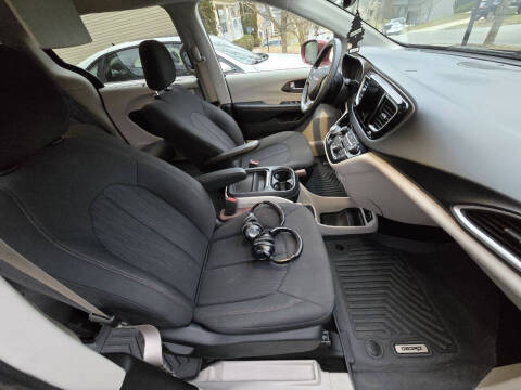 2019 Chrysler Pacifica Touring Plus