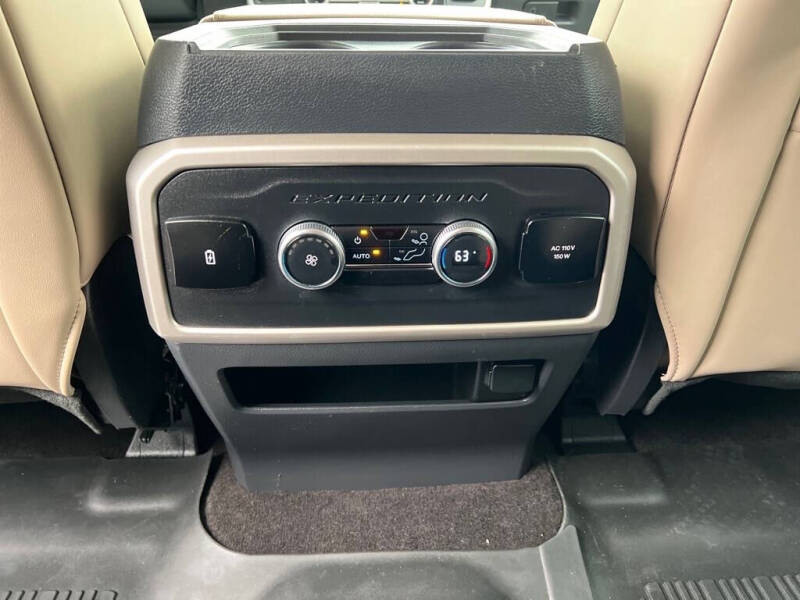 2023 Ford Expedition MAX XLT