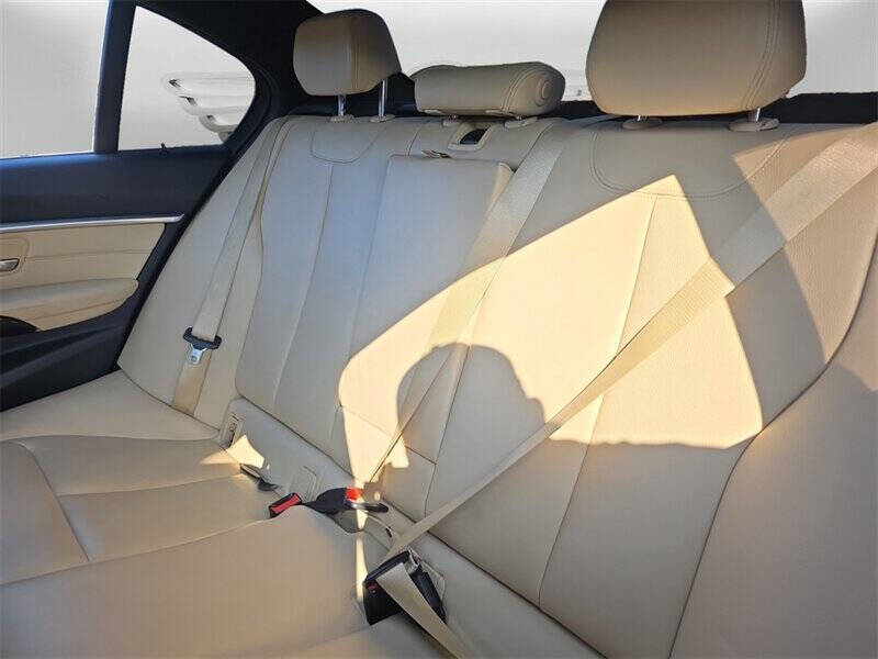 2017 BMW 3 Series 330i