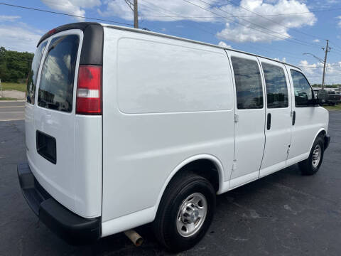 2017 Chevrolet Express 2500