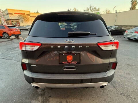 2020 Ford Escape SEL