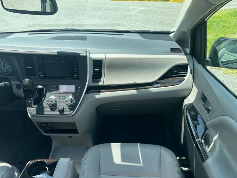 2020 Toyota Sienna