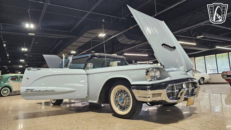 1960 Ford Thunderbird