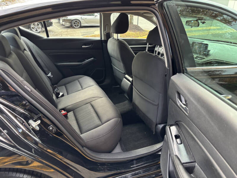 2021 Nissan Altima 2.5 SV