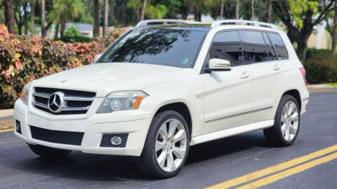 2010 Mercedes-Benz GLK for sale at Maxicars Auto Sales in West Park FL