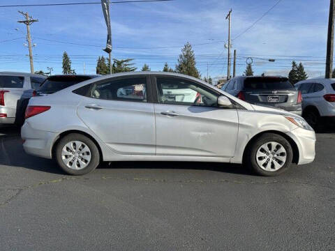 2017 Hyundai Accent SE
