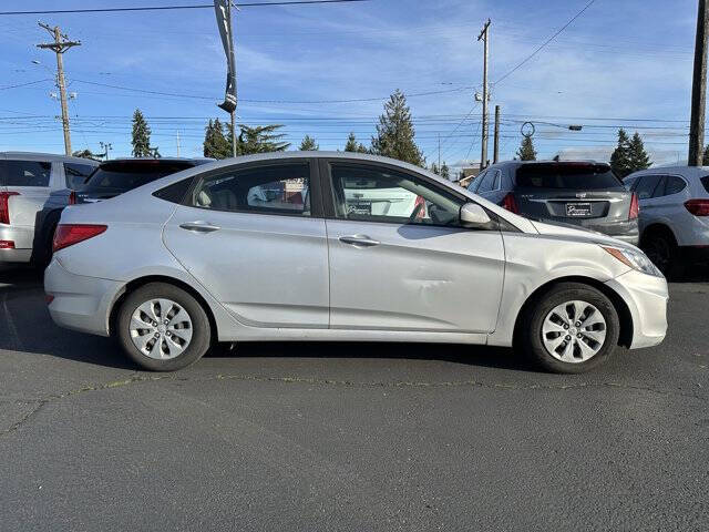 2017 Hyundai Accent SE