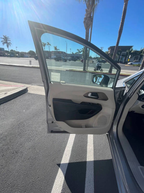 2017 Chrysler Pacifica Touring