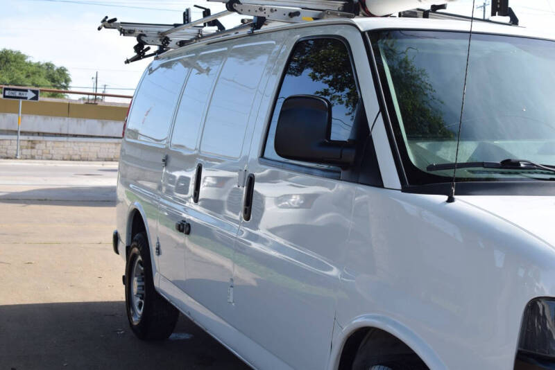 2020 Chevrolet Express 2500