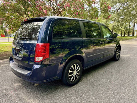 2013 Dodge Grand Caravan SE