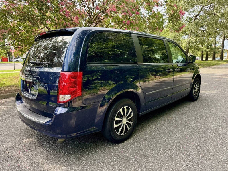 2013 Dodge Grand Caravan SE