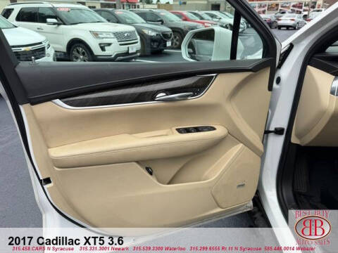 2017 Cadillac XT5
