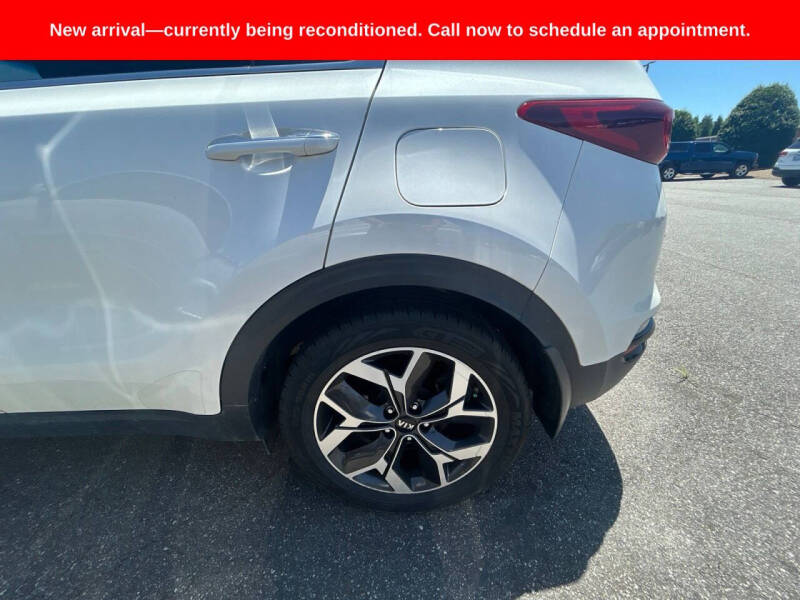 2022 Kia Sportage EX