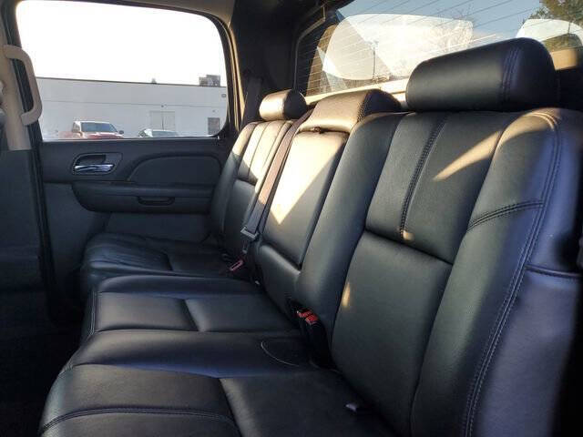 2013 Chevrolet Avalanche LT Black Diamond