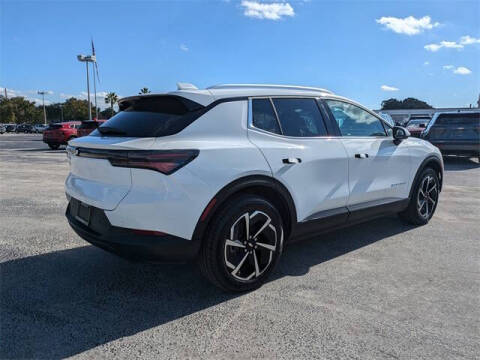 2026 Chevrolet Equinox EV LT 2