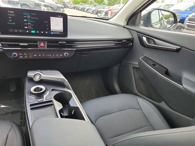2025 Kia EV6 Light Long Range