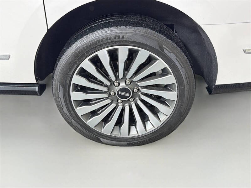 2021 Lincoln Navigator L Reserve