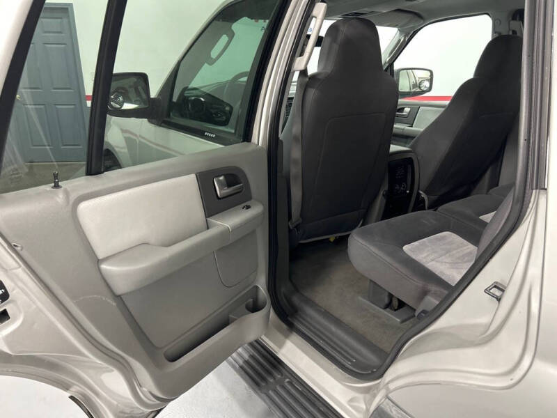 2003 Ford Expedition XLT