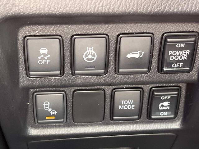 2017 Nissan Pathfinder SL
