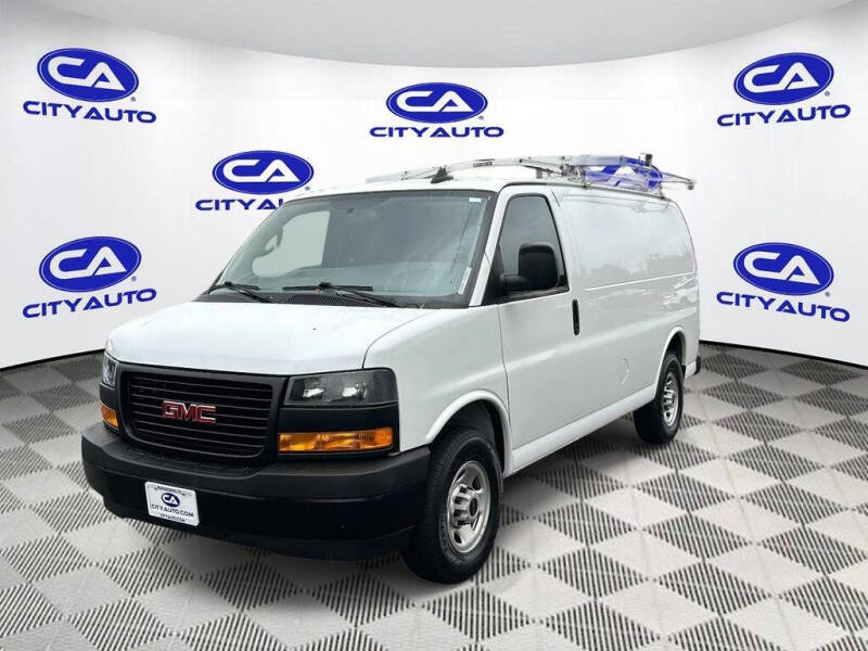 2023 GMC Savana 2500