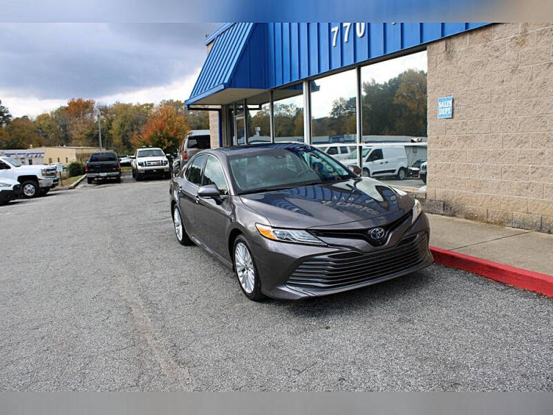 2020 Toyota Camry Hybrid XLE