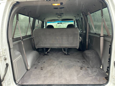 2001 Ford E-Series E-350 SD XLT