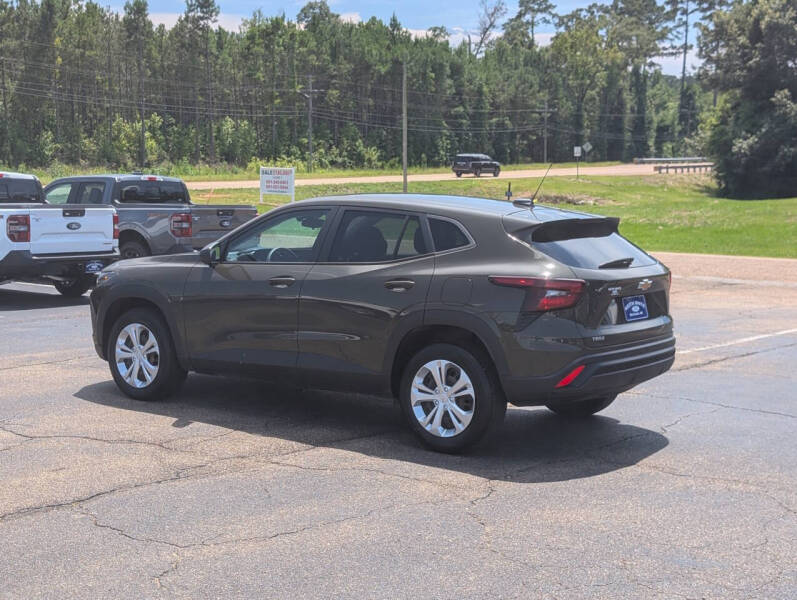2024 Chevrolet Trax LS