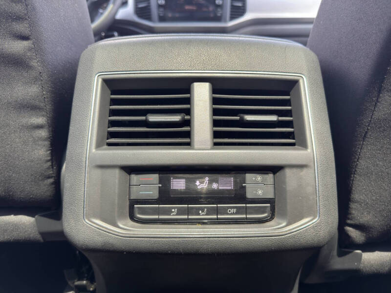 2018 Volkswagen Atlas V6 Launch Edition