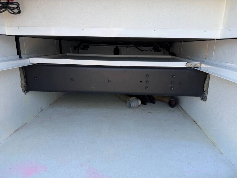 2012 Freightliner XCS Chassis