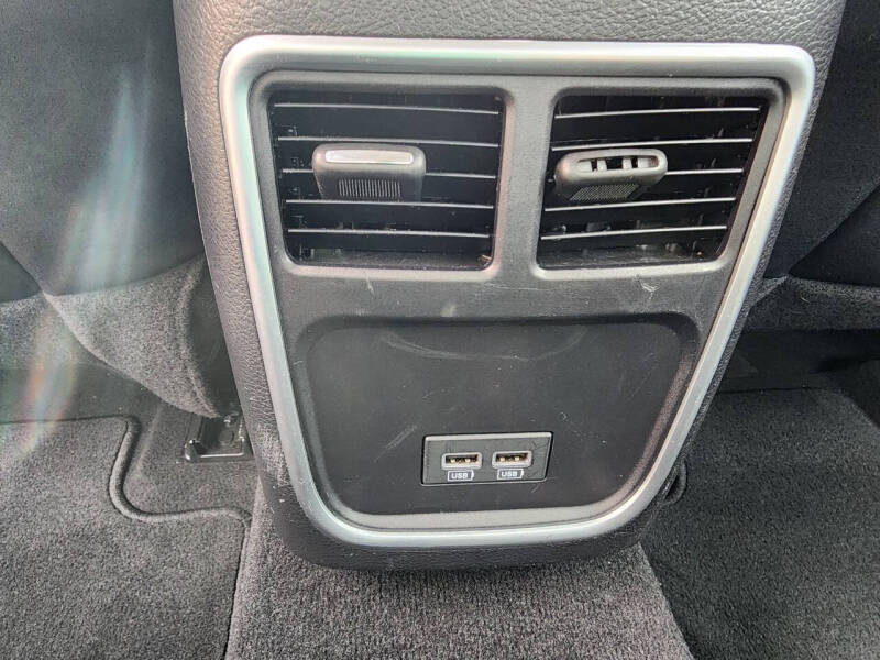 2020 Chrysler 300 Touring