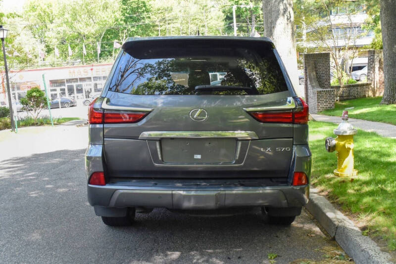 2018 Lexus LX 570
