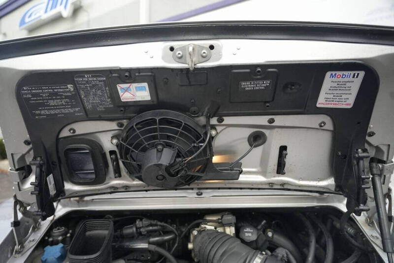 2005 Porsche 911 Carrera