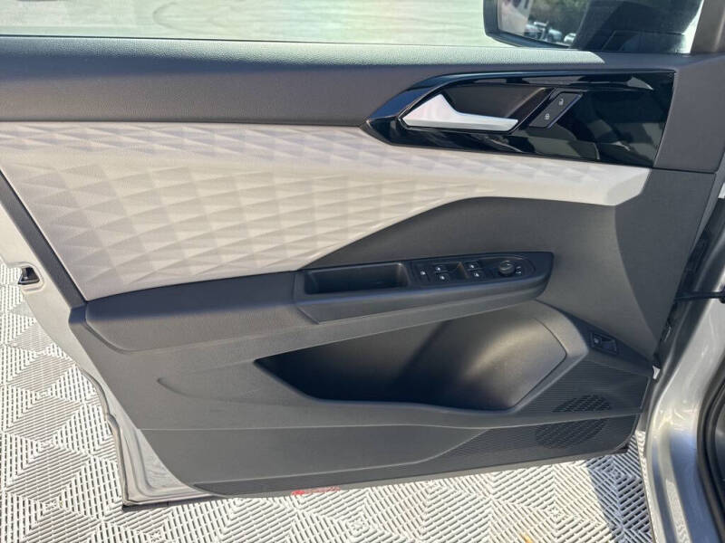 2023 Volkswagen Taos S