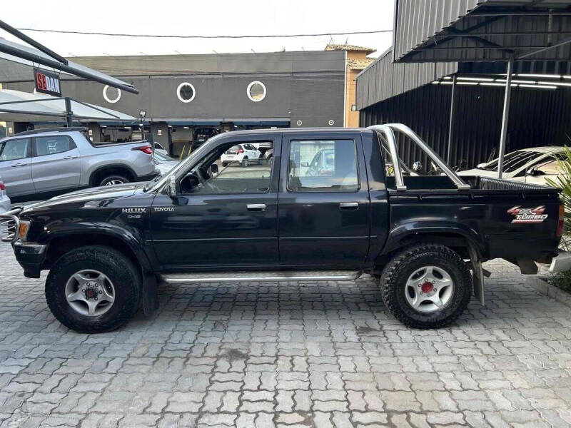 2000 Toyota Hilux