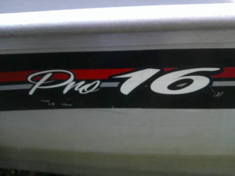 2009 Tracker BASS TRACKER