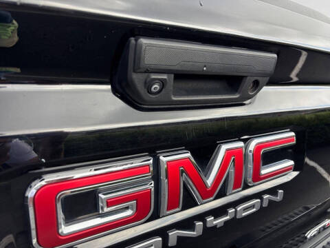 2023 GMC Canyon AT4