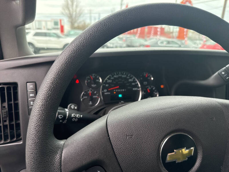 2017 Chevrolet Express LT 3500