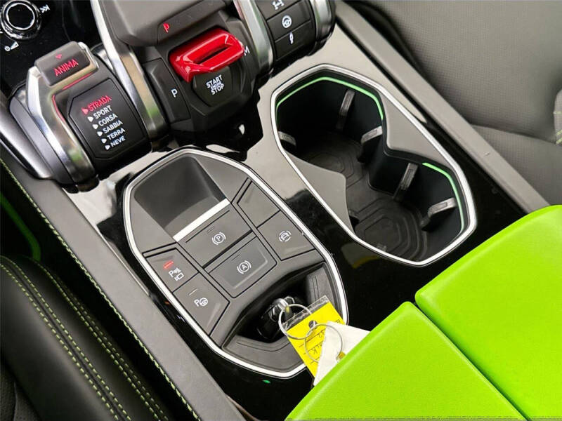 2022 Lamborghini Urus