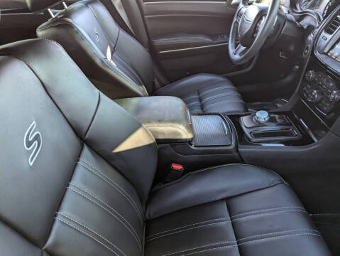 2022 Chrysler 300 S V6