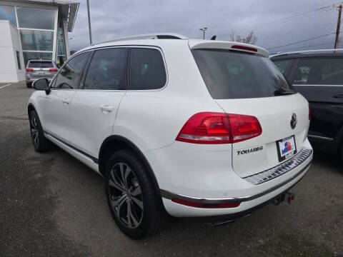 2017 Volkswagen Touareg V6 Wolfsburg