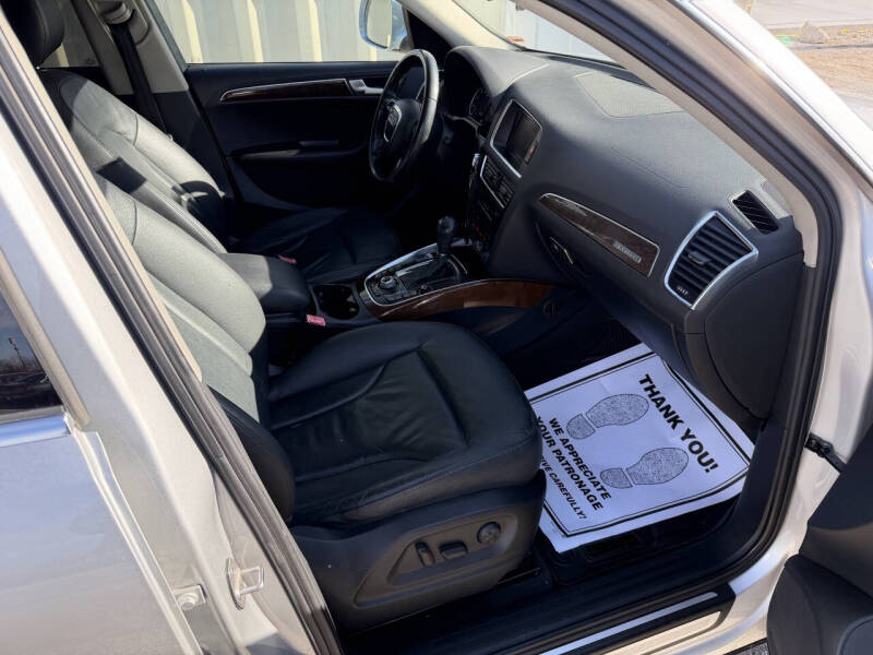 2011 Audi Q5 2.0T quattro Premium Plus