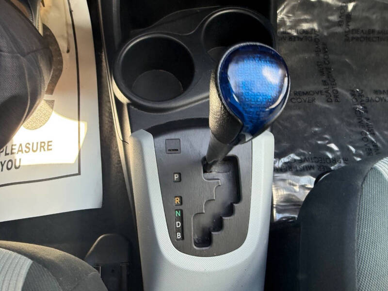 2012 Toyota Prius c Two