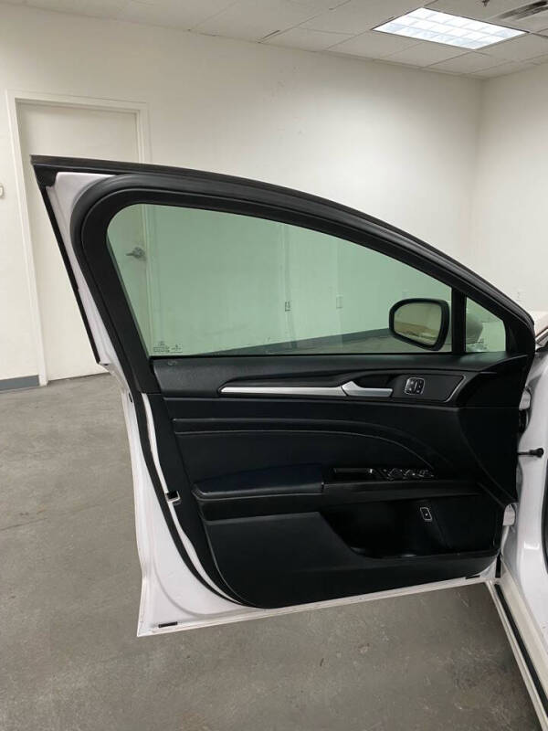 2019 Ford Fusion Energi Titanium