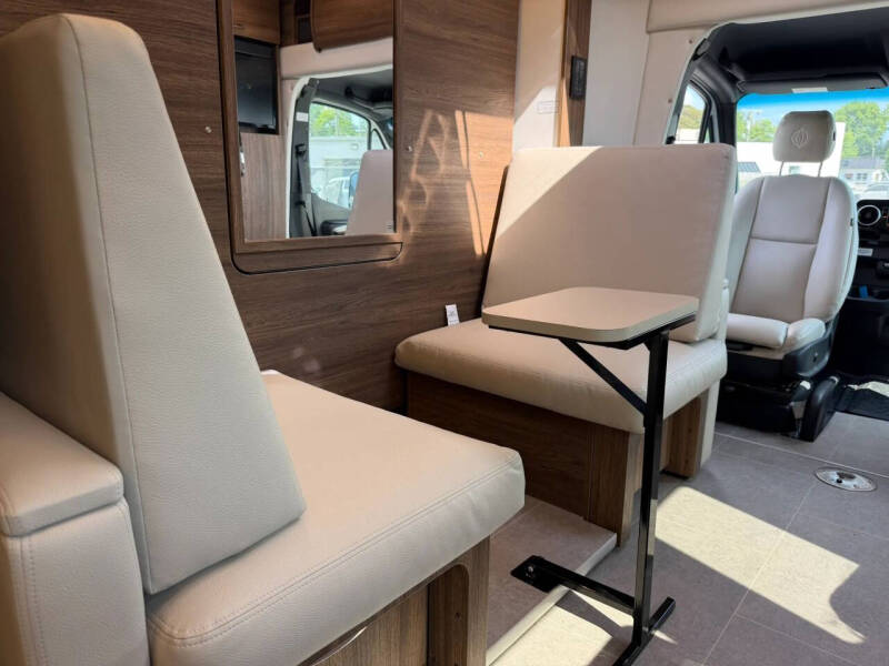 2024 Mercedes-Benz Sprinter
