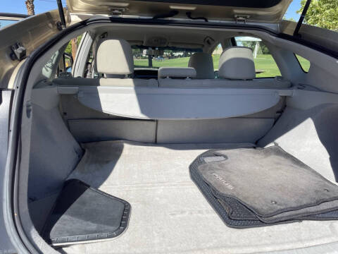 2011 Toyota Prius Two