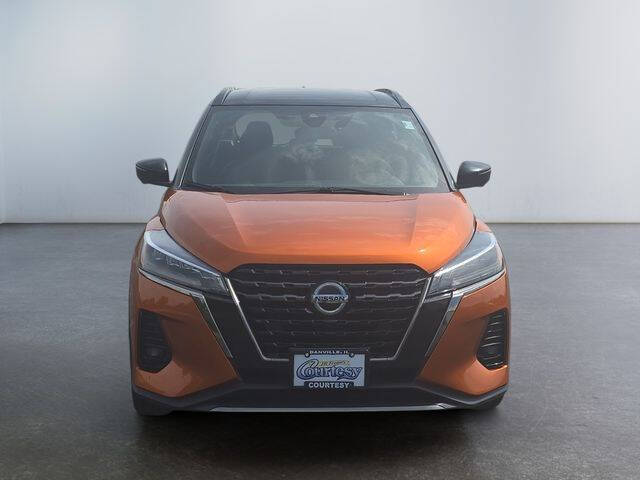2021 Nissan Kicks SR