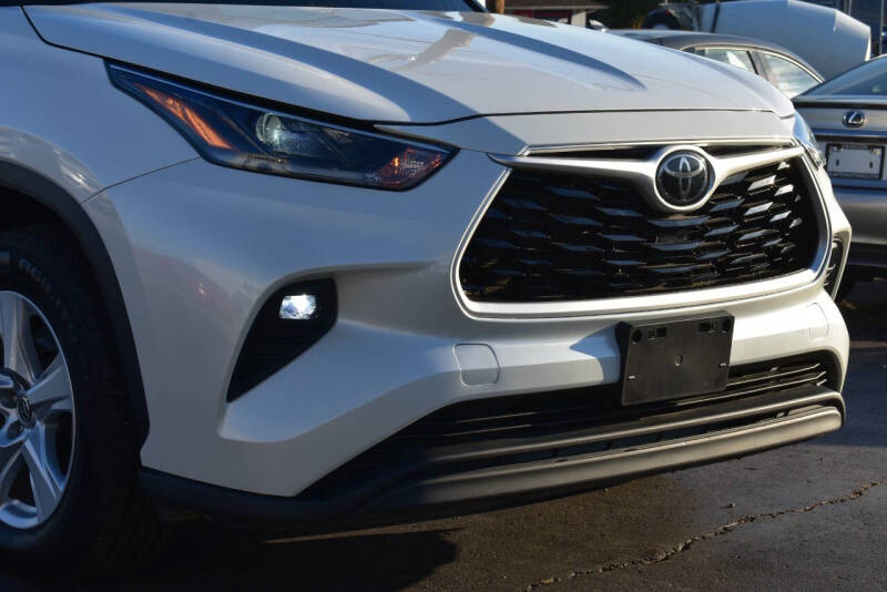 2021 Toyota Highlander LE