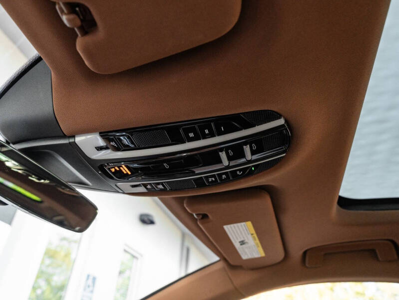 2023 Porsche Panamera