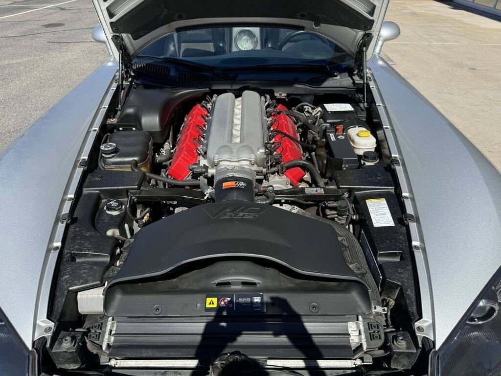 2003 Dodge Viper 26